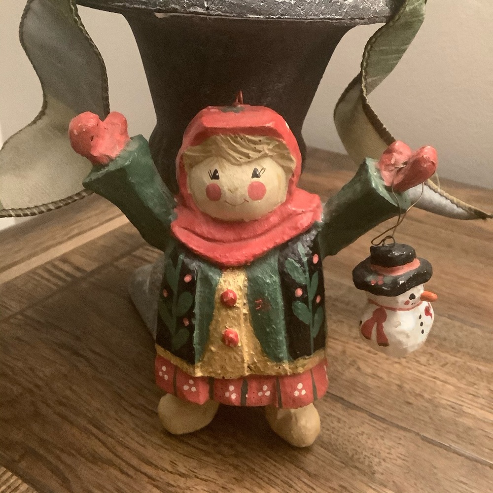 House of Hatten Vintage Ornament 1993 EUC